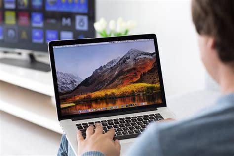 How to Connect Your Mac Computer to a Projector