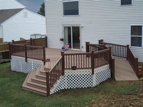 Deck with ramp | Mobile home porch, Ramp design, Wheelchair ramp design