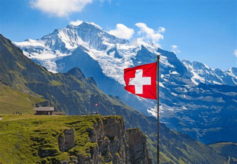 The 10 Best Places to Visit in Switzerland (2022) - Tourist Attractions ...