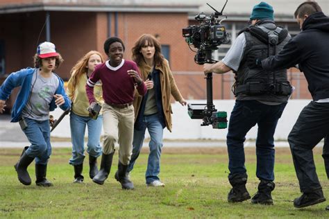 Stranger Things Season 2 Behind the Scenes - Stranger Things Photo ...