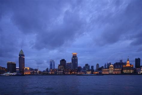 Appreciating the night view of Shanghai Bund, Shanghai Night View Bund Trip