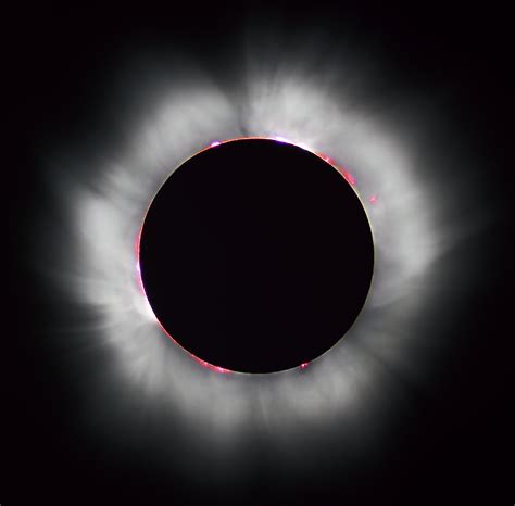 File:Solar eclipse 1999 4 NR.jpg - Wikipedia