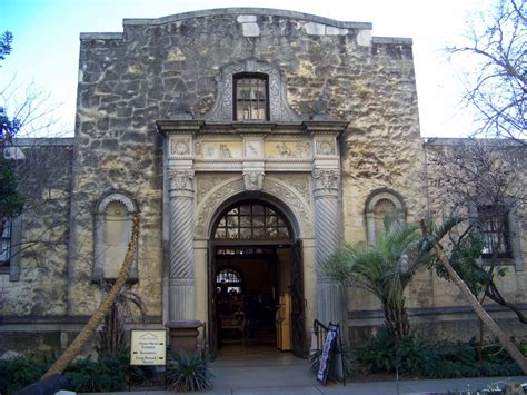 North entrance into Alamo Museum, San Antonio, Texas | Living New Deal