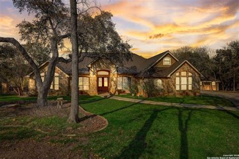 Homes for Sale in New Braunfels, TX with Waterfront | realtor.com®