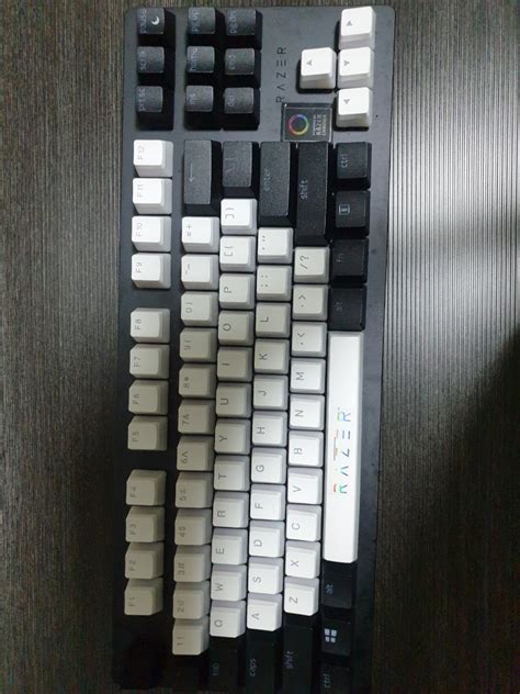 Razer huntsman TE no keycaps keyboard, Computers & Tech, Parts ...