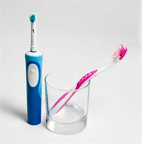 Electric vs. Manual Toothbrushes | Surrey Dentist | ProActive Dental Studio