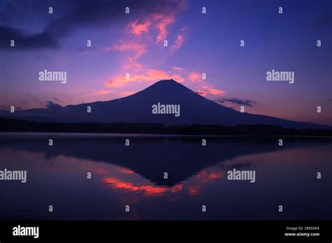 Mount Fuji in front of a sunrise Stock Photo - Alamy