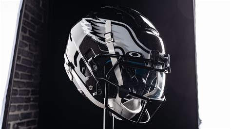 Eagles reveal alternate black helmet for 2022 NFL season