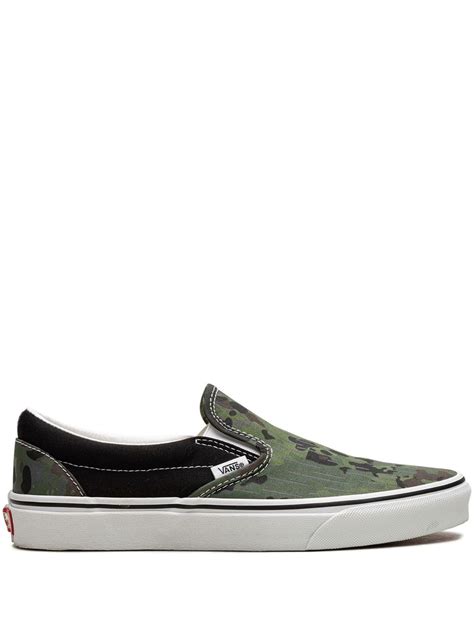 Vans Classic Slip-On "Camo" Sneakers | Green | FARFETCH