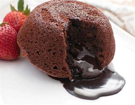 RECIPE: 10-minute microwave molten lava cake - Her World Singapore