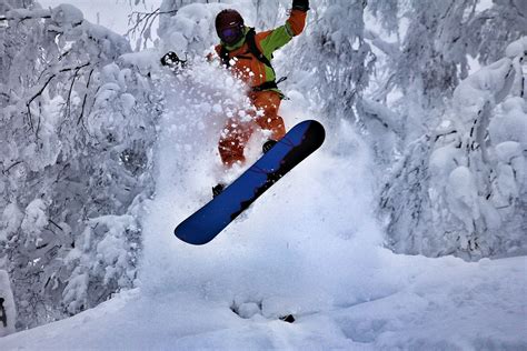 Frontside 180, Rusutsu, Hokkaido, Japan. #snowboard Snowboarding, New ...