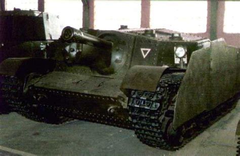 Hungarian M40/43M Zrinyi II 105mm SPG - Bronco CB35036 - English