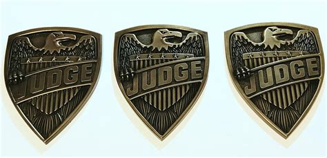 Classic "JUDGE" badge. : r/JudgeDredd