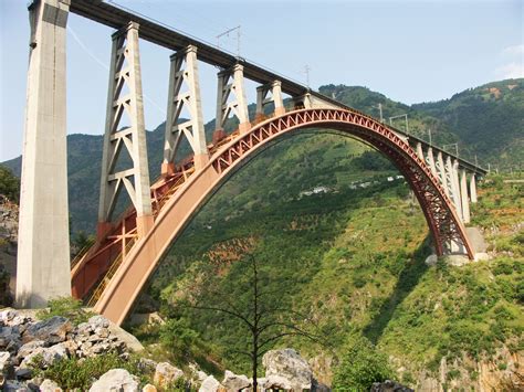 File:Beipanjiang2011Railway52.jpg - HighestBridges.com