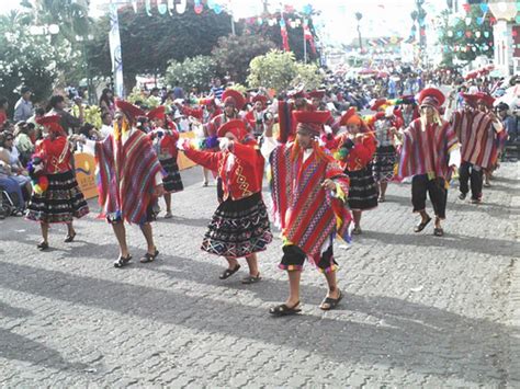 Va de bailes: Huayno o Huayño