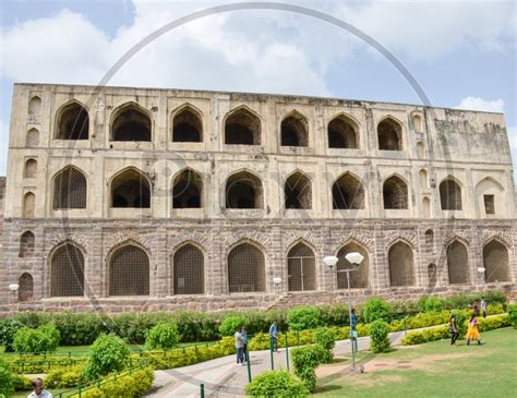 Image of inside vijayanagaram fort-CV211835-Picxy