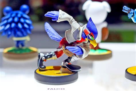 The Falco amiibo is Now Available for Pre-Order from the Nintendo UK ...