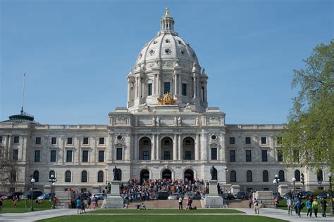 Minnesota Senate could force ISPs to request customer data despite ...