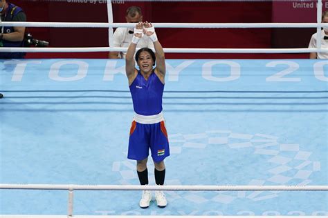 Boxer Mary Kom won't rule out Olympic future after loss | AP News