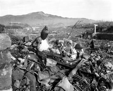 The devastating aftermath of nuclear blasts in Hiroshima and Nagasaki ...