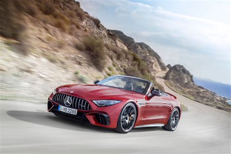 The 2023 Mercedes-AMG SL Debuts With AMG Styling, Sporty Interior, And ...