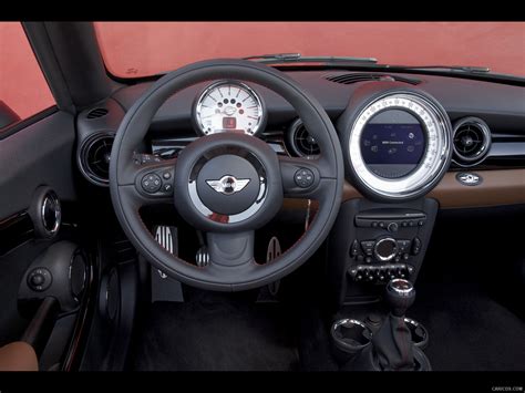 2012 MINI Roadster - Interior | Caricos