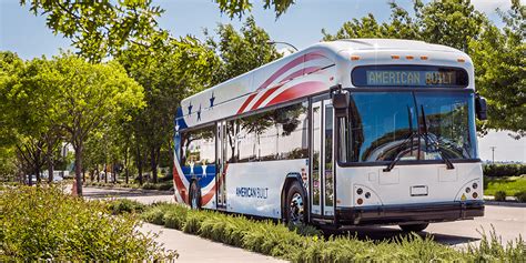 Gillig presents first electric bus - electrive.com