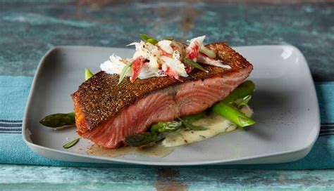 Recipe: Alaska King Salmon Fillet "Oscar"