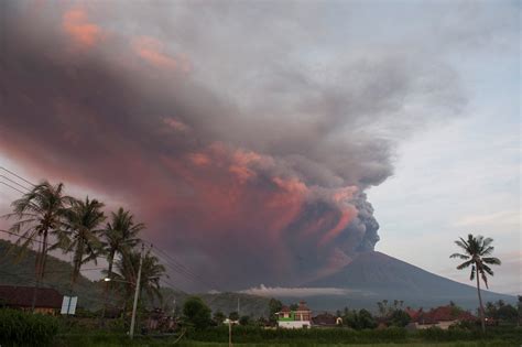 Bali volcano spews smoke and ash, disrupting flights - SHINE News