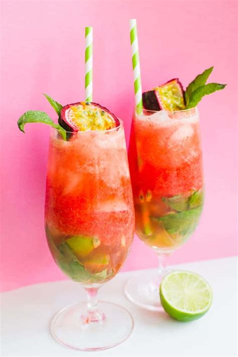 PASSIONFRUIT & STRAWBERRY MOJITOS RECIPE! THE PERFECT SUMMER COCKTAIL ...