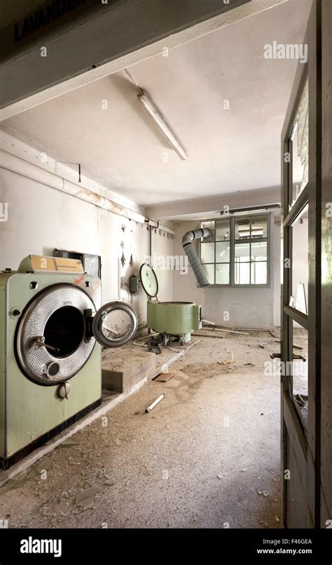 abandoned building, old laundry Stock Photo - Alamy