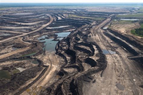 10 things you need to know about the massive new oilsands mine that ...