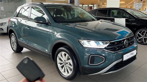 New VOLKSWAGEN T-Roc 2022 - FIRST LOOK & visual REVIEW (Life, Petrol ...