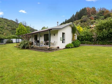 Marlborough Sounds Accommodation & Holiday Homes - Bachcare NZ