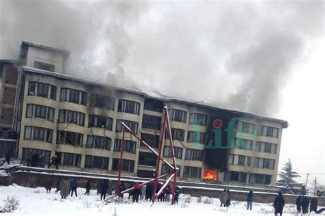 Fire Breaks Out In Srinagar’s Welcome Hotel