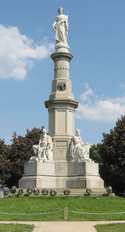 Soldiers National Monument in the National Cemetery at Gettysburg