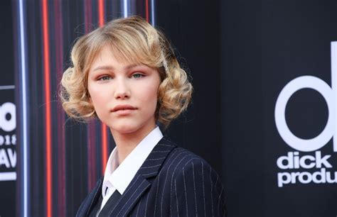 The Rise of Grace VanderWaal: 2023 Net Worth, Age, Birthday, and Height ...