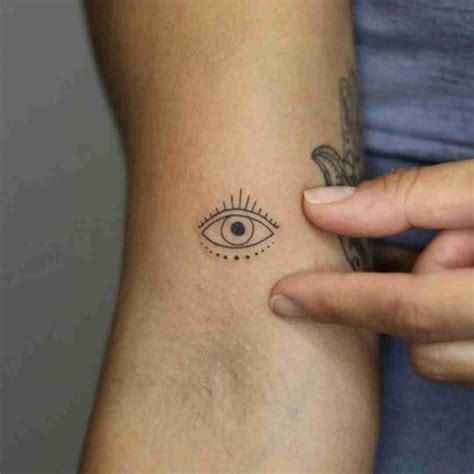 Protective Charm Nazar 🧿 Evil Eye Tattoo Guide (With Meanings) - Tattoo ...