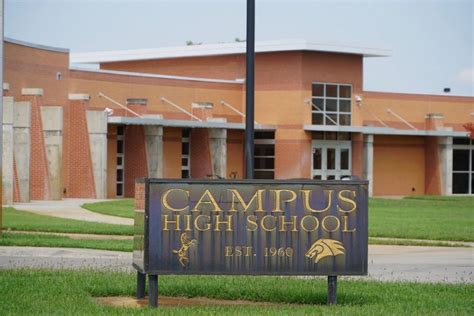 Students and staff at Campus High School evacuated after bomb threat ...