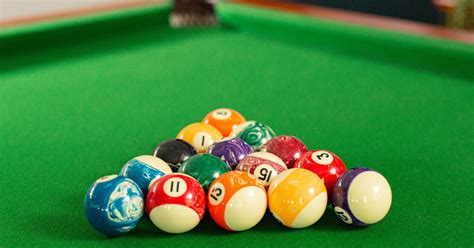 How To Rack In 8 Ball Professionally? 6 Steps For 8 Ball Setup