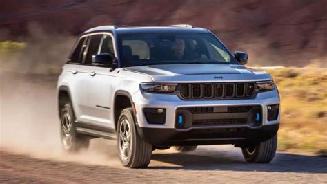 The First Jeep Grand Cherokee Plug-in Hybrid Arrives Packed With ...