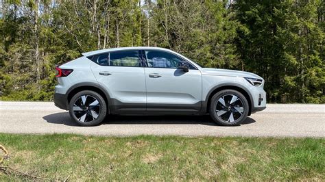 Review: 2024 Volvo XC40 Recharge, C40 Recharge rediscover rear-wheel drive