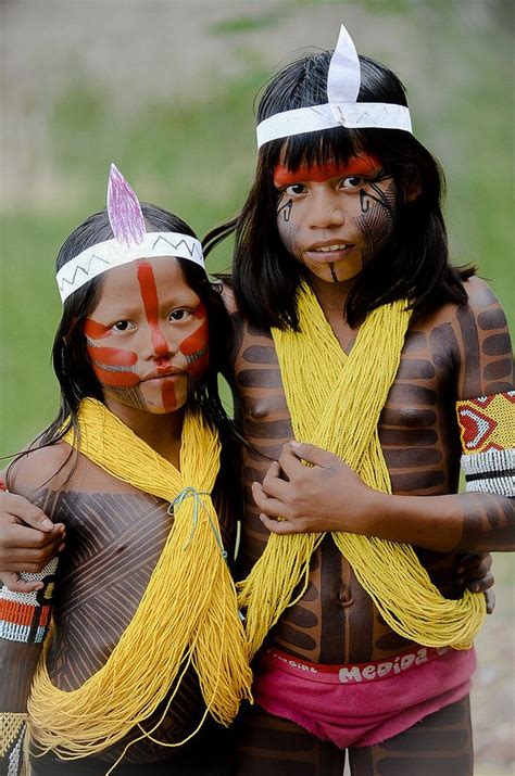 BRAZIL Kayapó-Gorotire girls, Rio Xingu Valley, Las Casas Village ...