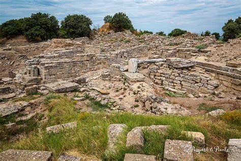 The Ruins Of Troy Turkey: How To Visit Homer's Ancient City