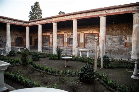 Pompeii Has Reopened Its Infamous House of Vettii, Home to a Portrait ...