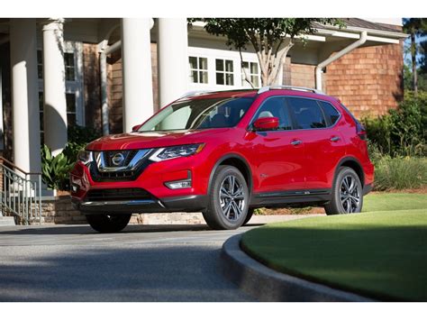 2019 Nissan Rogue Hybrid Review, Pricing, & Pictures | U.S. News