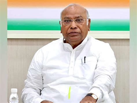 Agnipath scheme gross injustice to country's youth: Kharge writes to ...