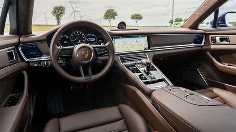 Porsche Panamera Interior | Cabinets Matttroy