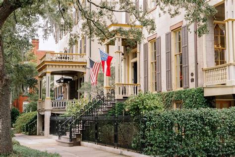 Southern Hospitality and Charm - Review of The Gastonian, Savannah ...