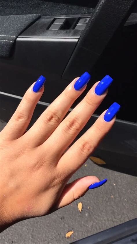 Pin by I don’t care on Маникюр | Blue gel nails, Blue nails, Blue ...